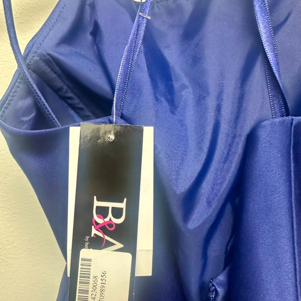 BETSY & ADAM High-Low Blue Spaghetti Strap Full-Length Dress 4 - Picture 5 of 6